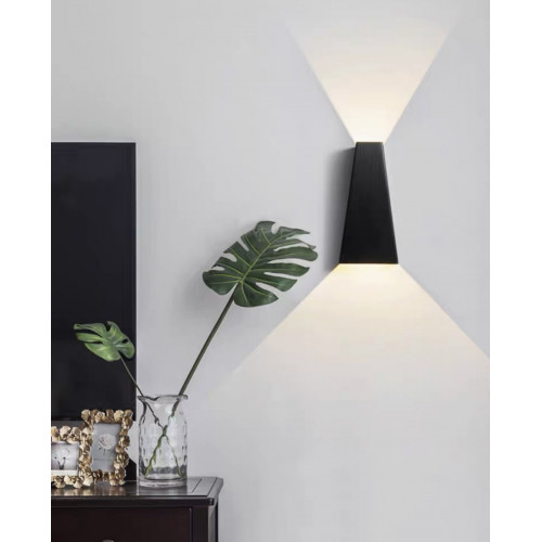 Настінний світильник Dario Wall Lamp BK